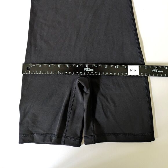 New Aritzia TnaLIFE TnAction SHAKE-IT 7" Size XXS Black Romper Athletic - Picture 8 of 10